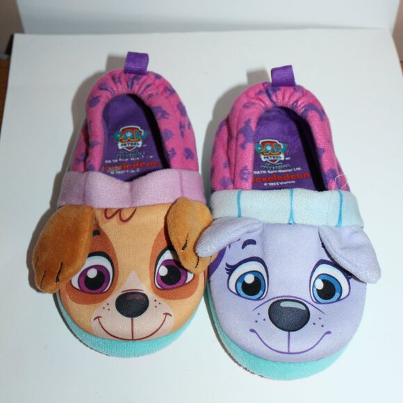 Paw Patrol Skye & Everest Slippers Size 9/10 Plastic Bottoms - Picture 1 of 2